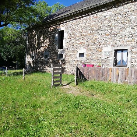 gite les chaumeix Prondines Extérieur photo